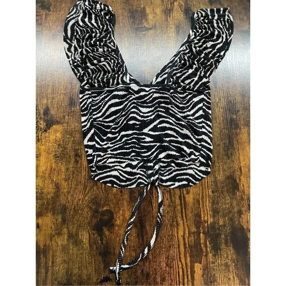 Zara zebra print ruffle top - Picture 10 of 10